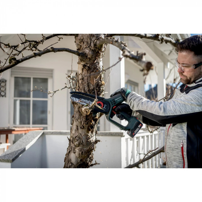 Акумуляторна ланцюгова пила Metabo MS 18 LTX 15 в кейсі (600856840)