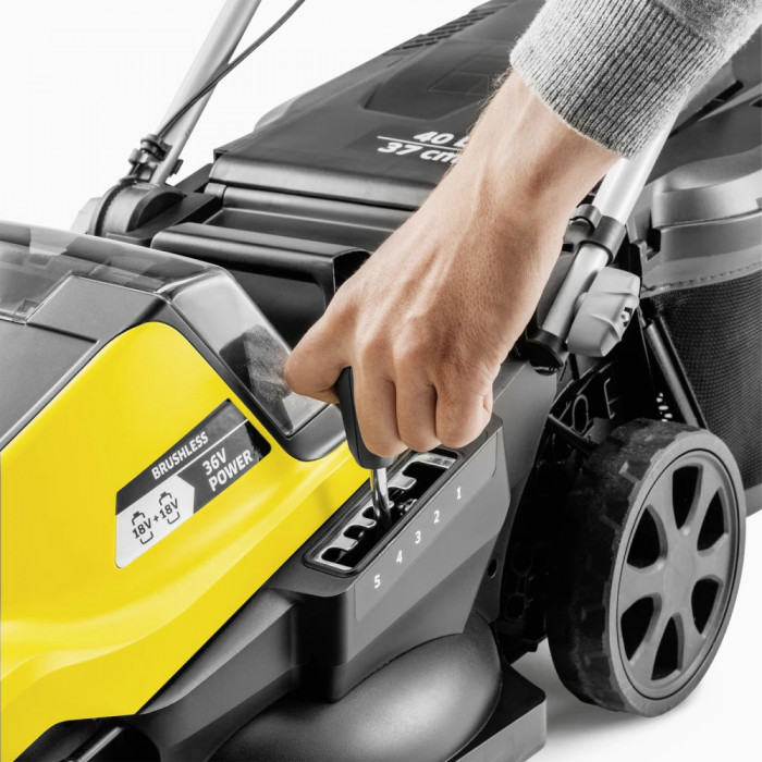 Газонокосарка акумуляторна Karcher LMO 4-18 Dual Battery Set (АКБ і ЗП) (1.445-421.0)
